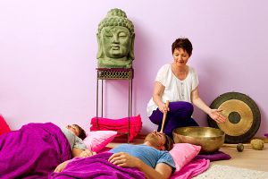 Meditatives Klangerlebnis in der Gruppe Meditatives Klangerlebnis in der Gruppe